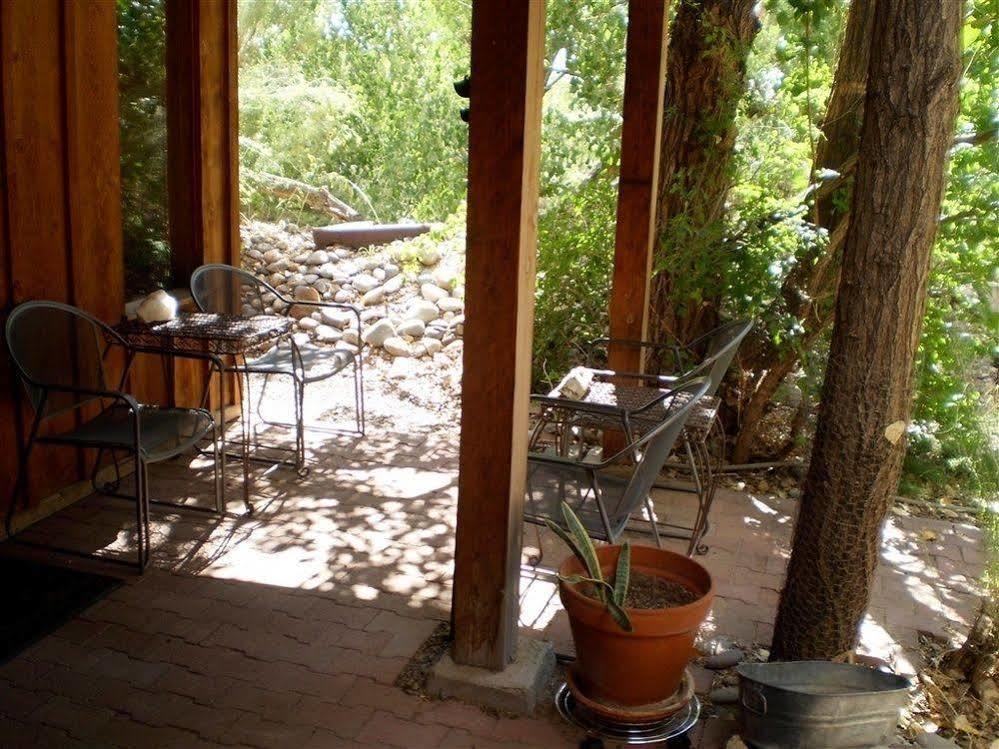 Silver River Adobe Inn Bed And Breakfast Farmington Bekvämligheter bild